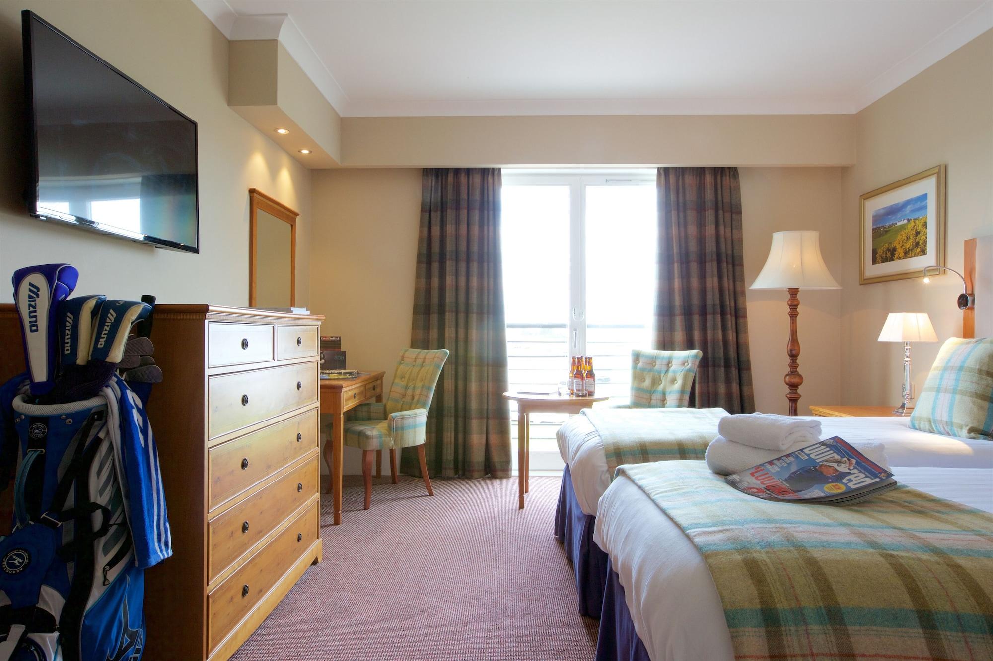 Carnoustie Golf Hotel 'A Bespoke Hotel' 외부 사진