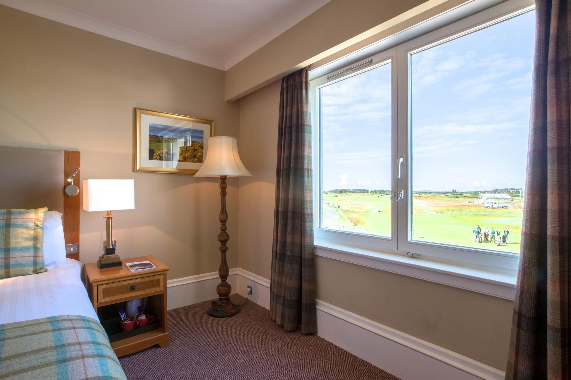 Carnoustie Golf Hotel 'A Bespoke Hotel' 외부 사진