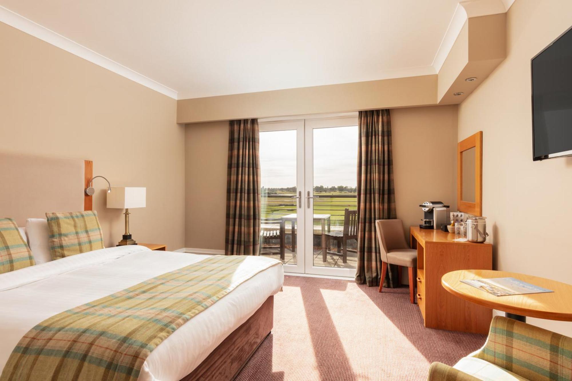 Carnoustie Golf Hotel 'A Bespoke Hotel' 외부 사진