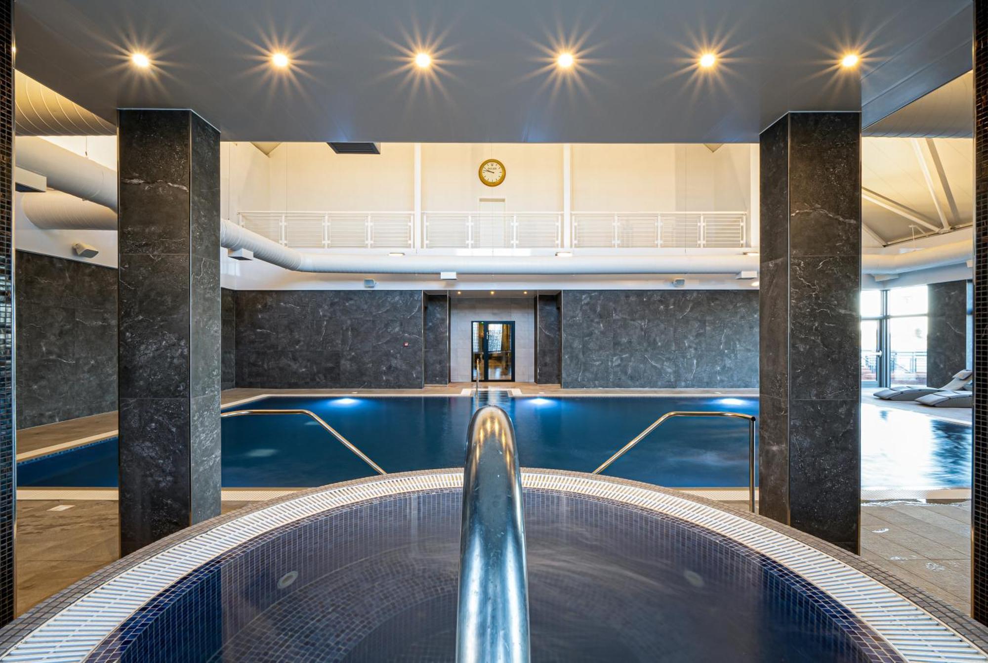Carnoustie Golf Hotel 'A Bespoke Hotel' 외부 사진